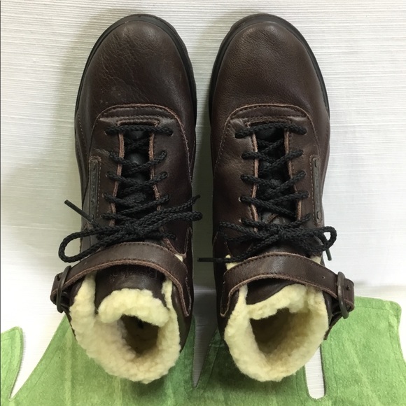 Reebok Shoes - New Warm Looking Brown Reebok Ankle Booties